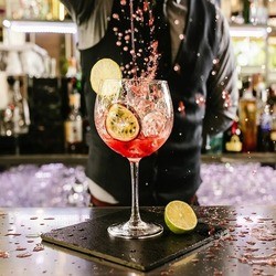 КОКТЕЙЛЬ-БАР/БАРНОЕ ШОУ